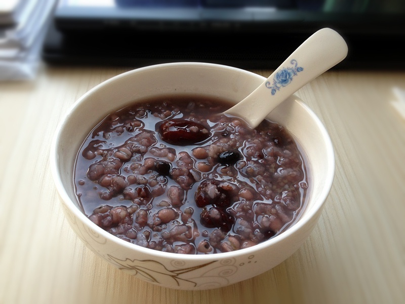 赵小七做的黑米黑豆粥