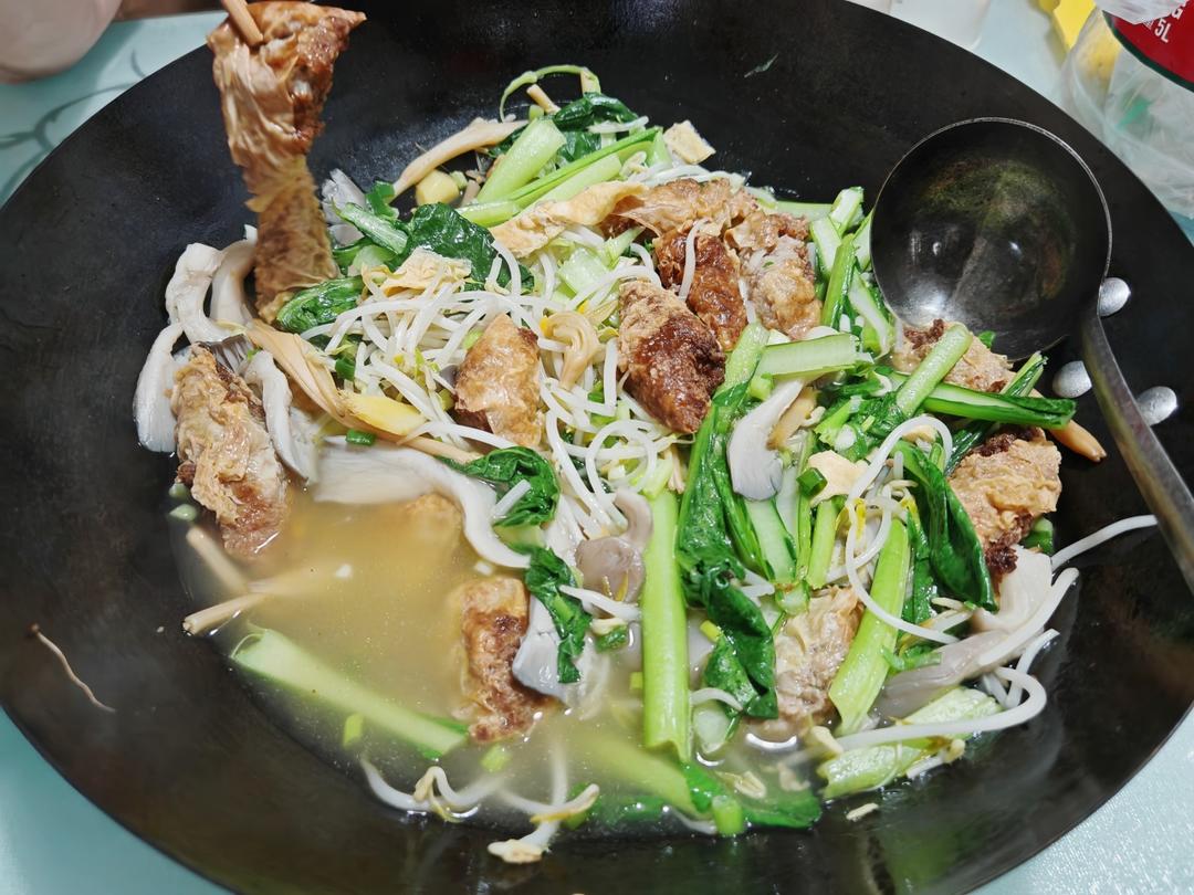 ??三鮮燴豆皮炸肉
