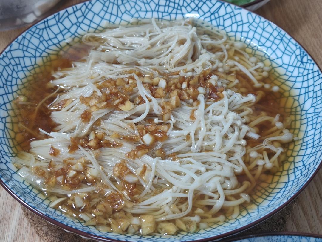 蒜蓉蒸金针菇
