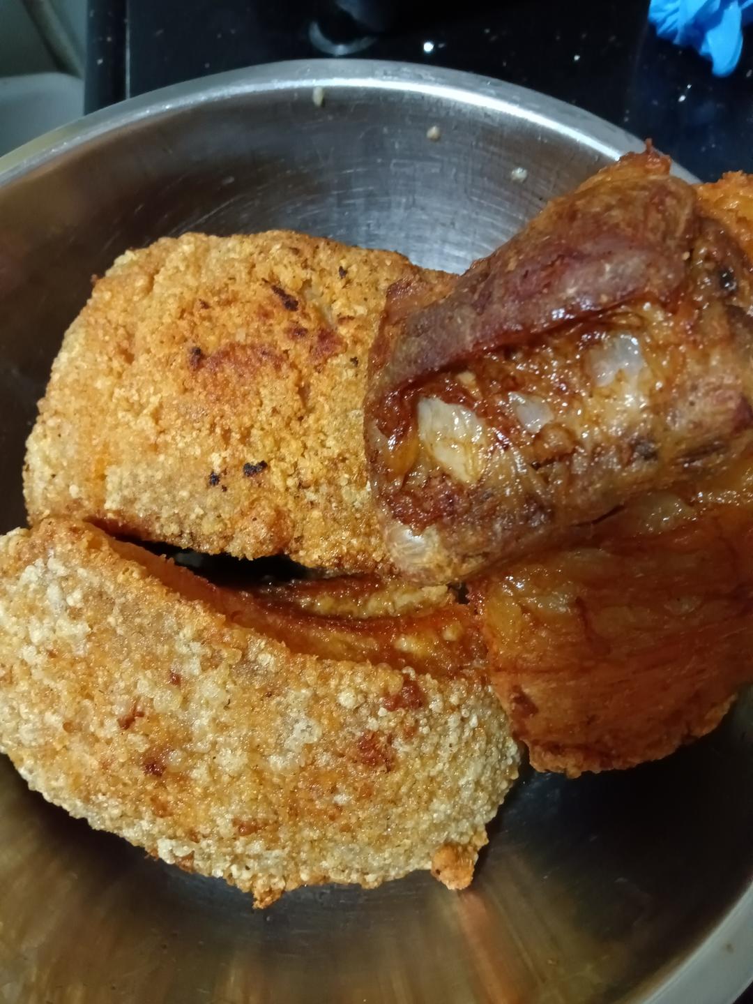 炸扣肉（酥皮，附脆皮扣及蘸汁做法）