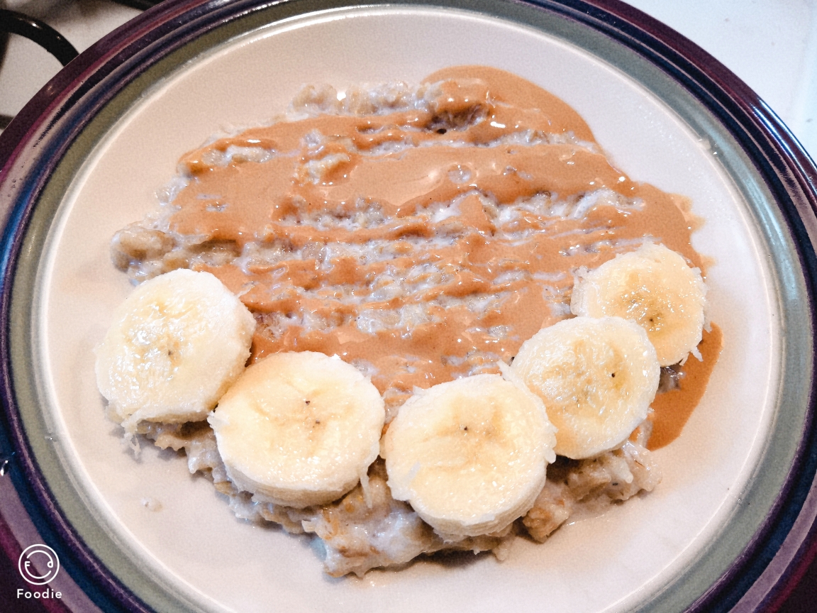 high protein Banana & PB oatmeal 高蛋白的香蕉花生酱燕麦粥的做法