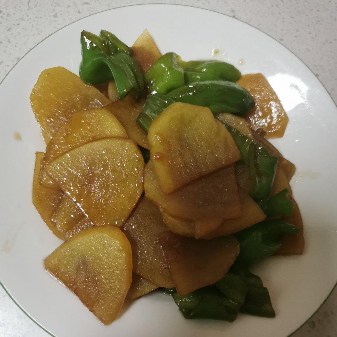 比肉都好吃的青椒炒土豆片😋简单又美味❗️