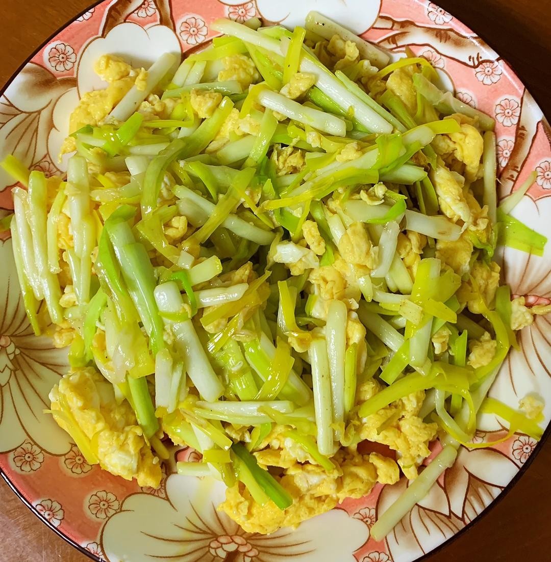 韭黄炒鸡蛋
