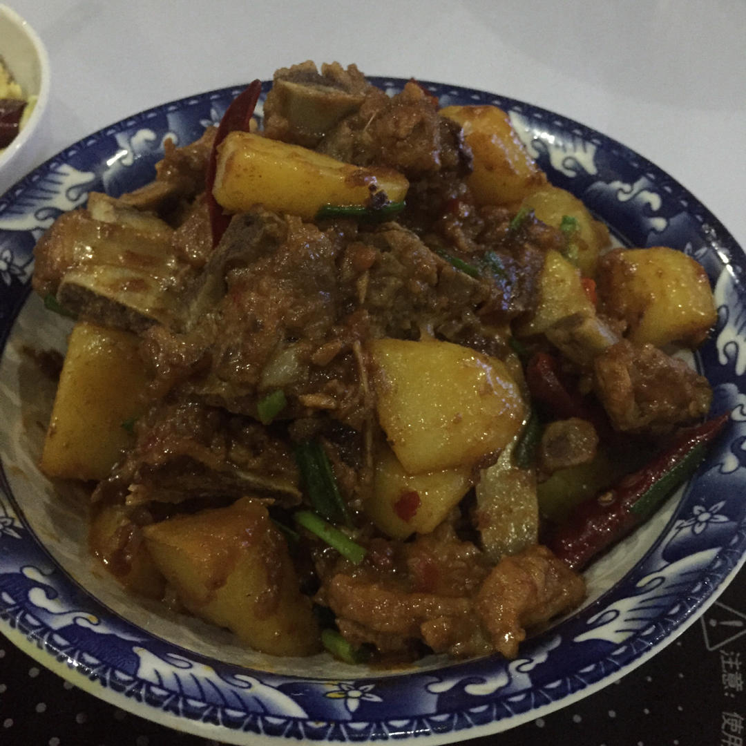 土豆烧排骨