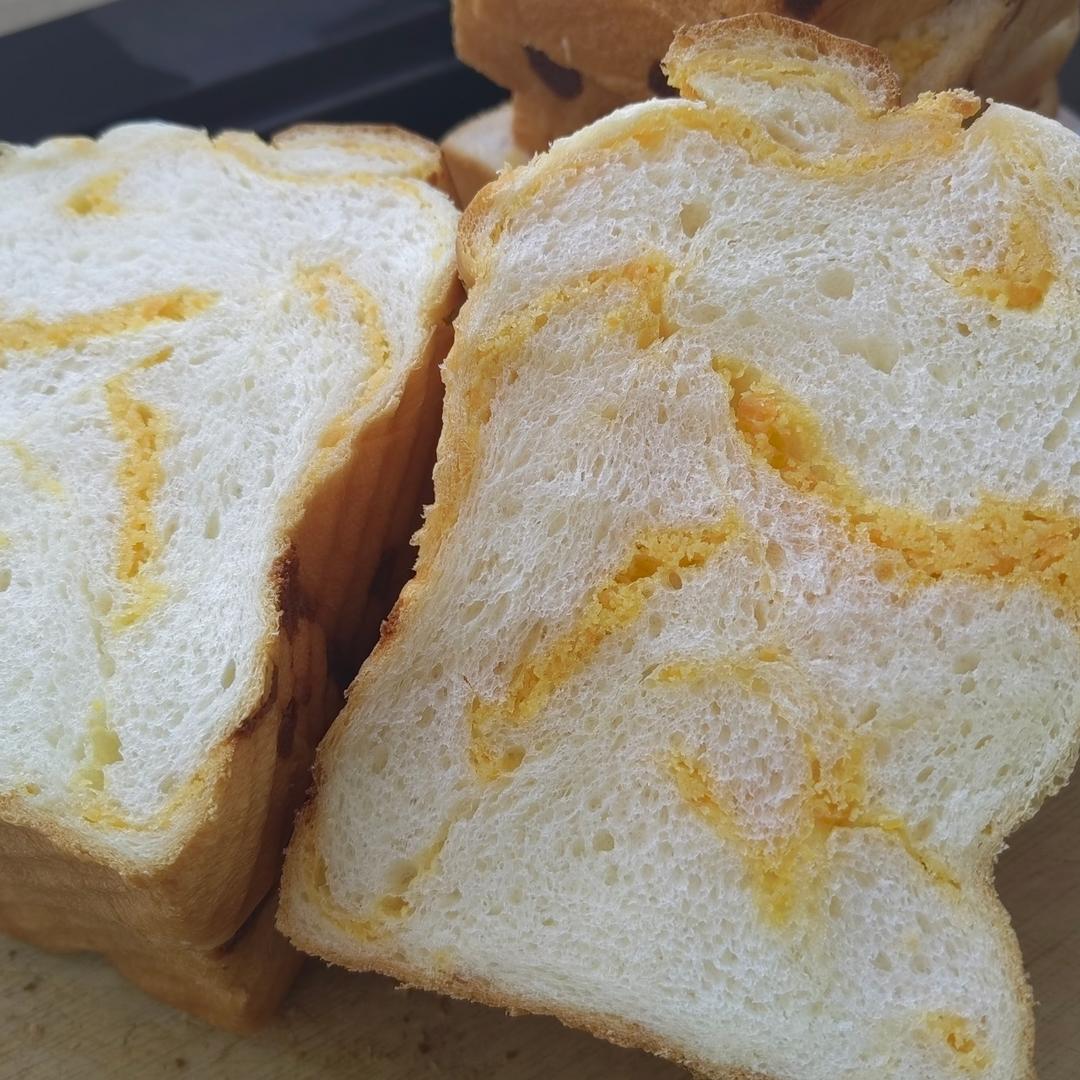 咸蛋黄奶酥吐司