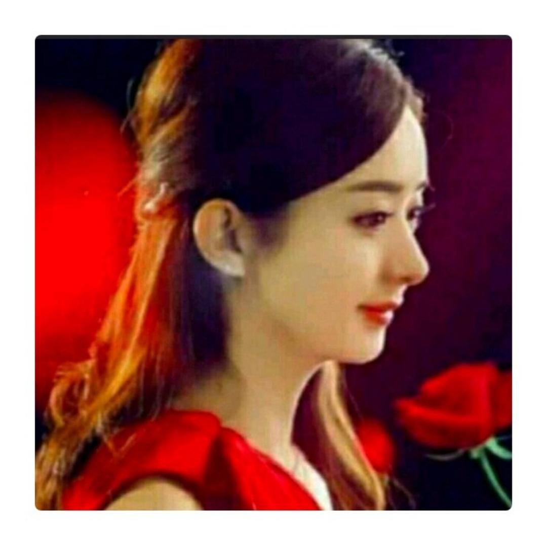 想要瓜子脸的周玮