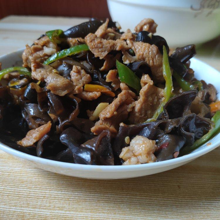 超下饭的木耳炒肉