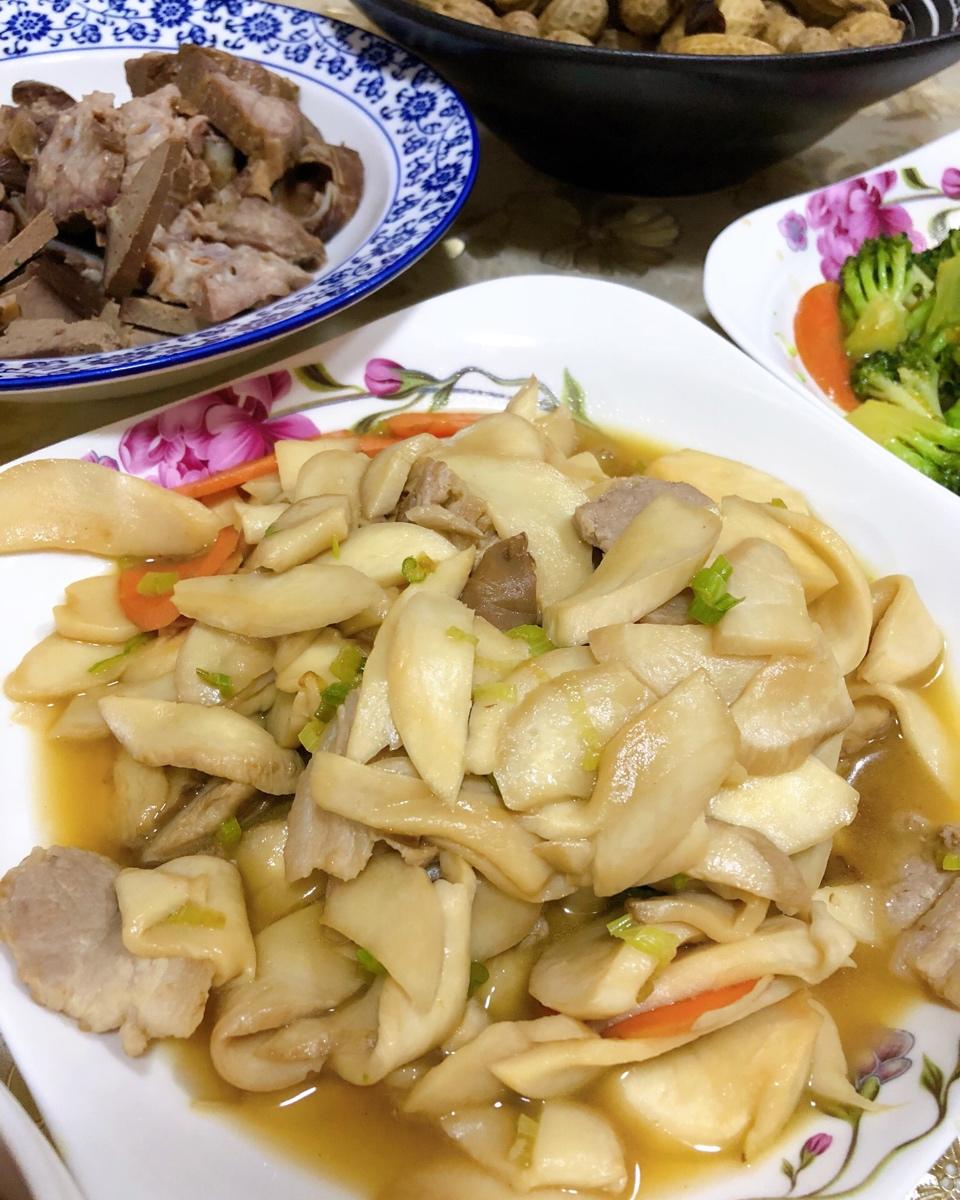 杏鲍菇炒肉片