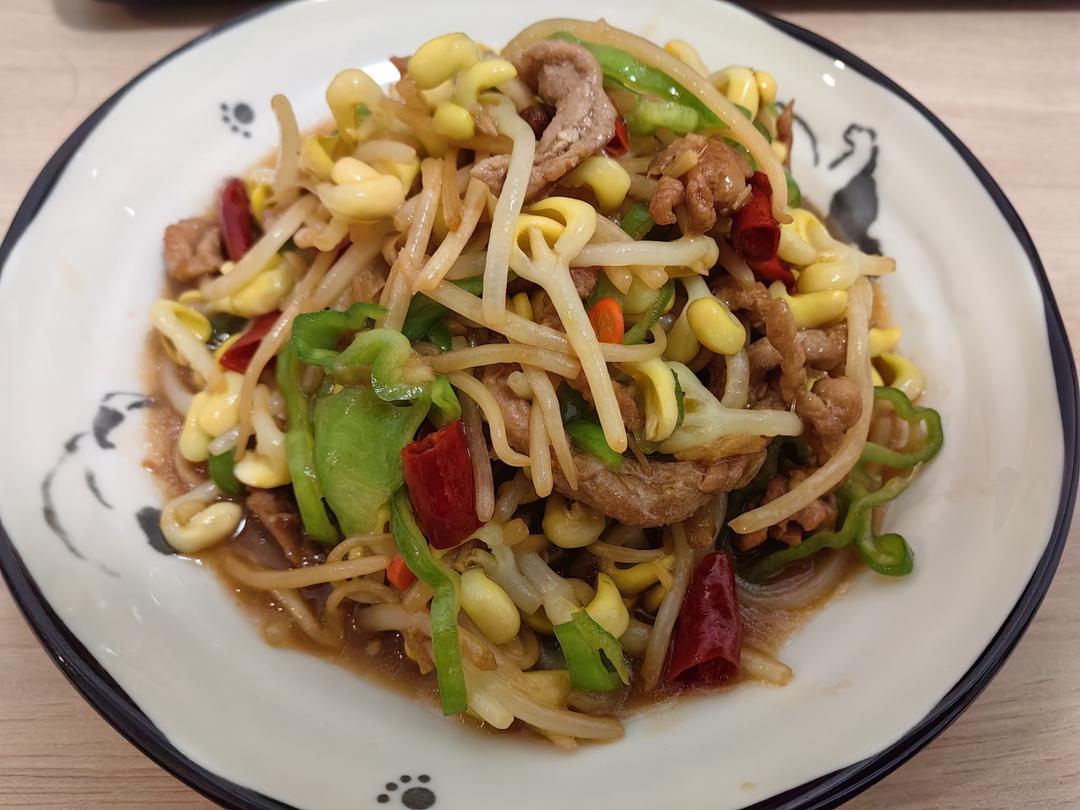 厨师长教你：“炝炒绿豆芽”的家常做法，味道非常赞