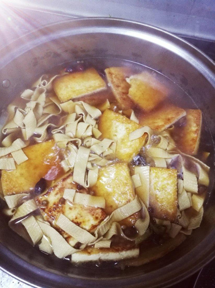 卤豆制品（豆皮、豆腐）