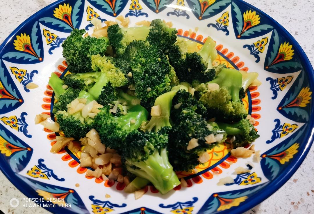 快手蒜蓉西兰花的做法