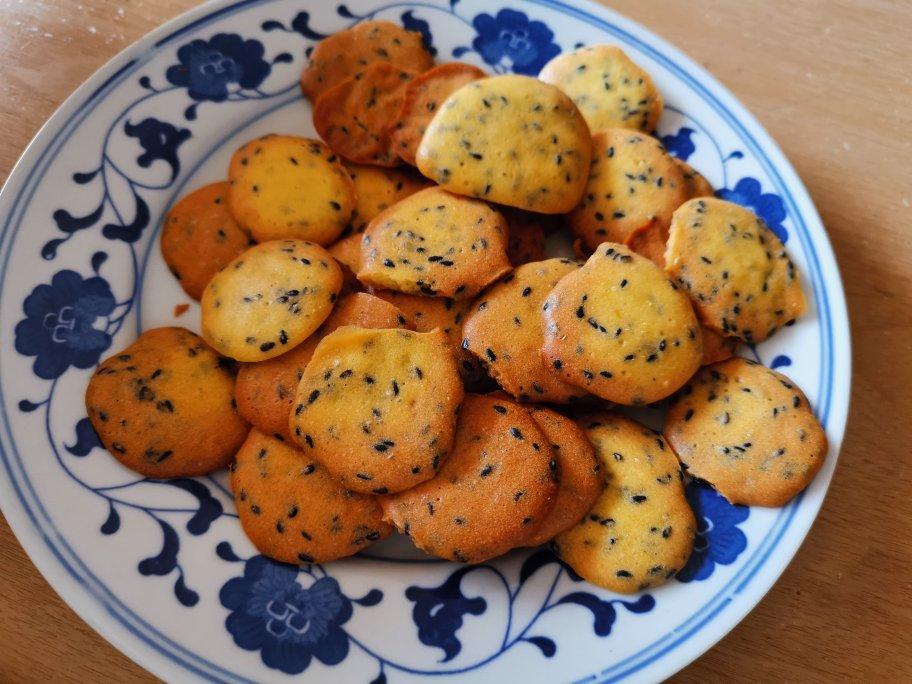 脆香 鸡蛋芝麻薄饼