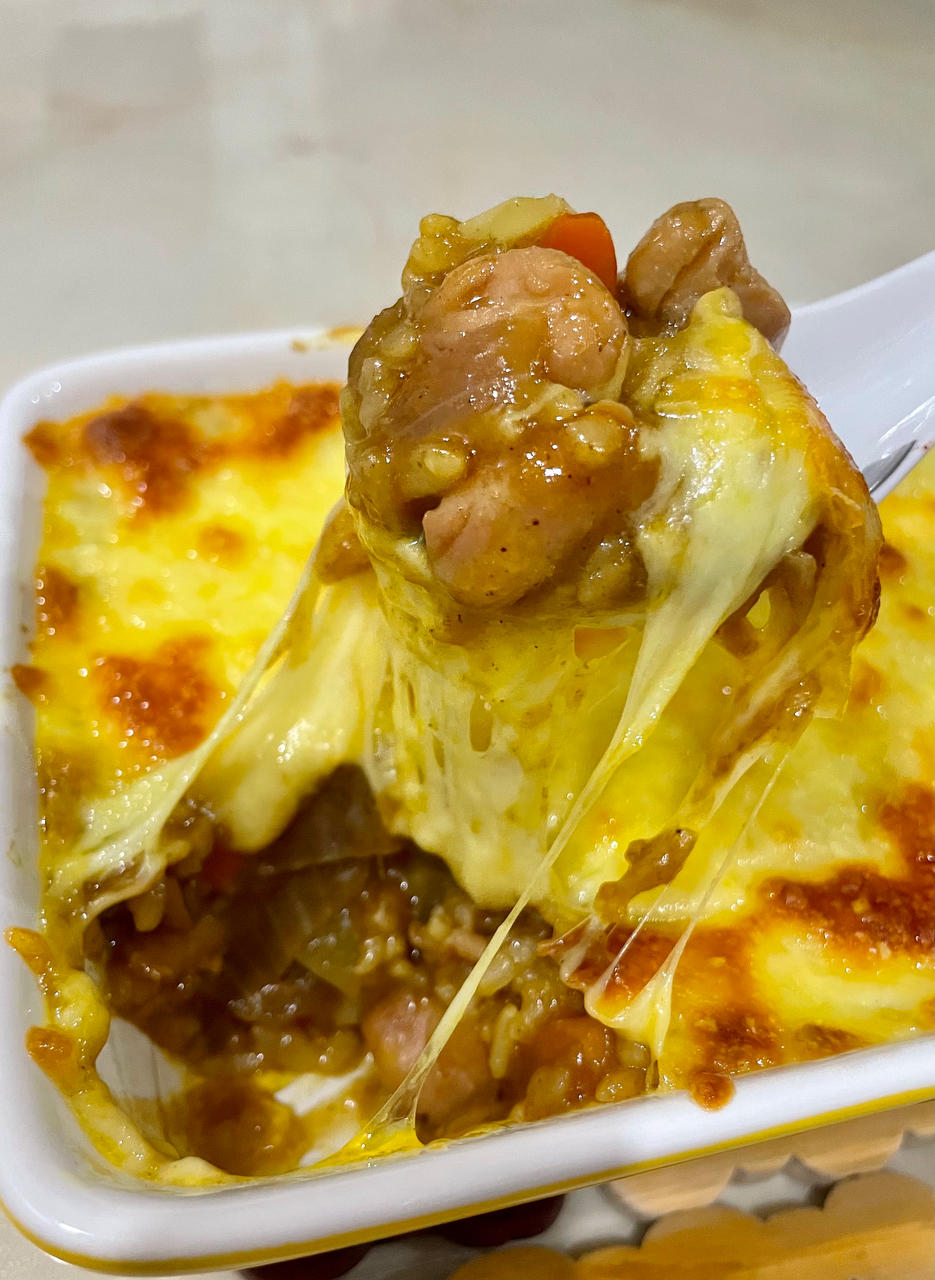 咖喱鸡肉芝士焗饭