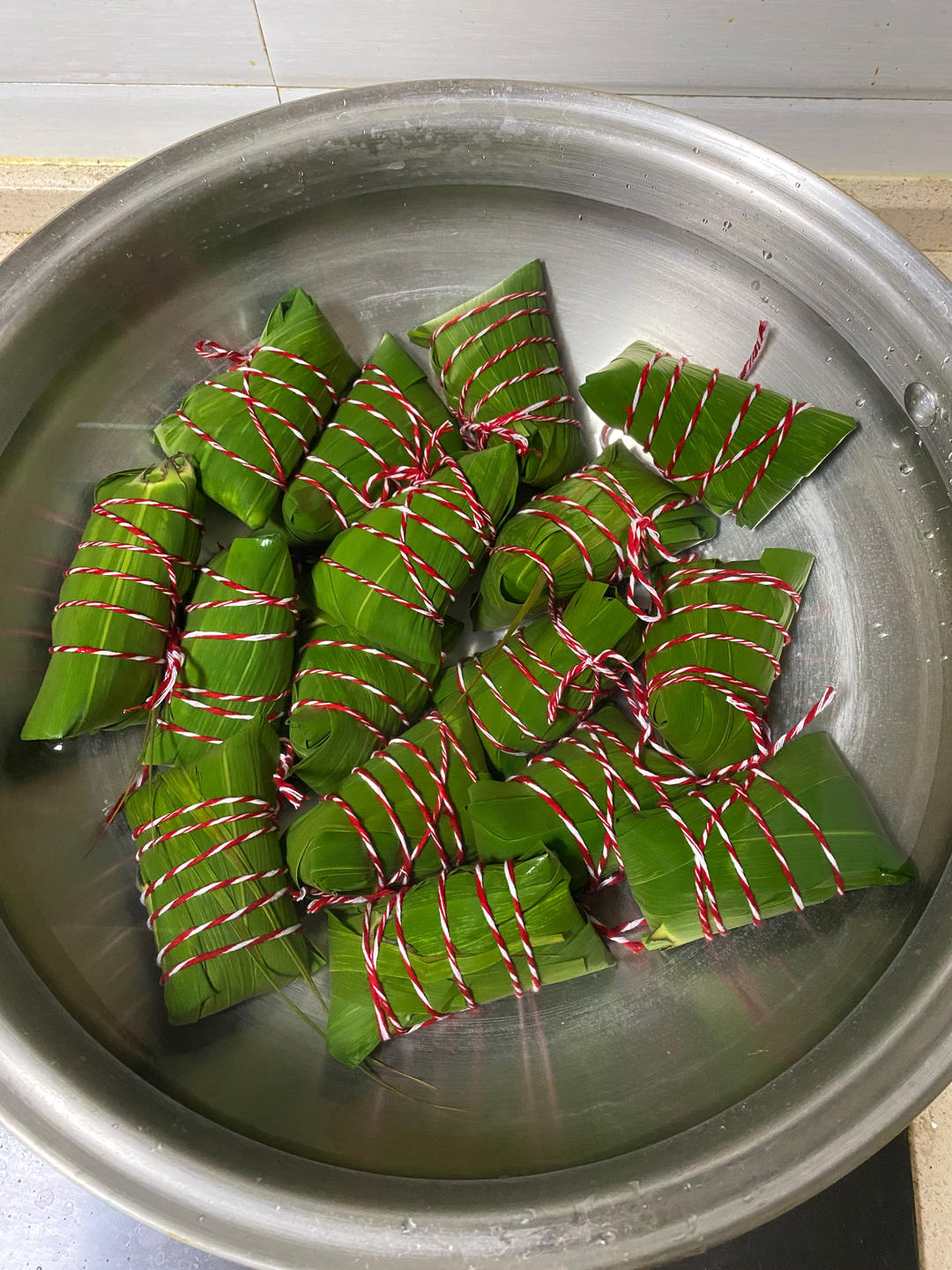 详细步骤包粽子（四角粽）