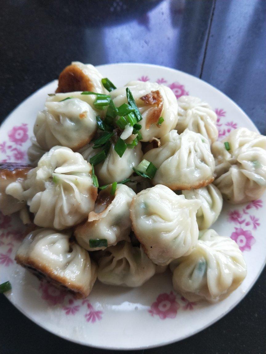 不用揉面不用发面，好吃到跳脚的(生煎包)