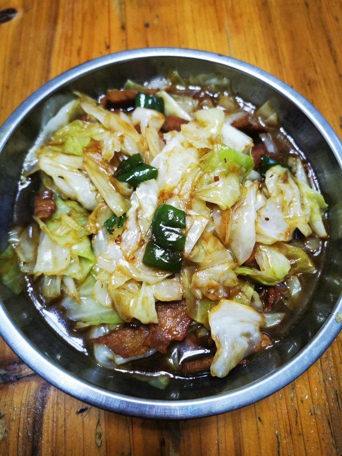 阿婆手撕包菜