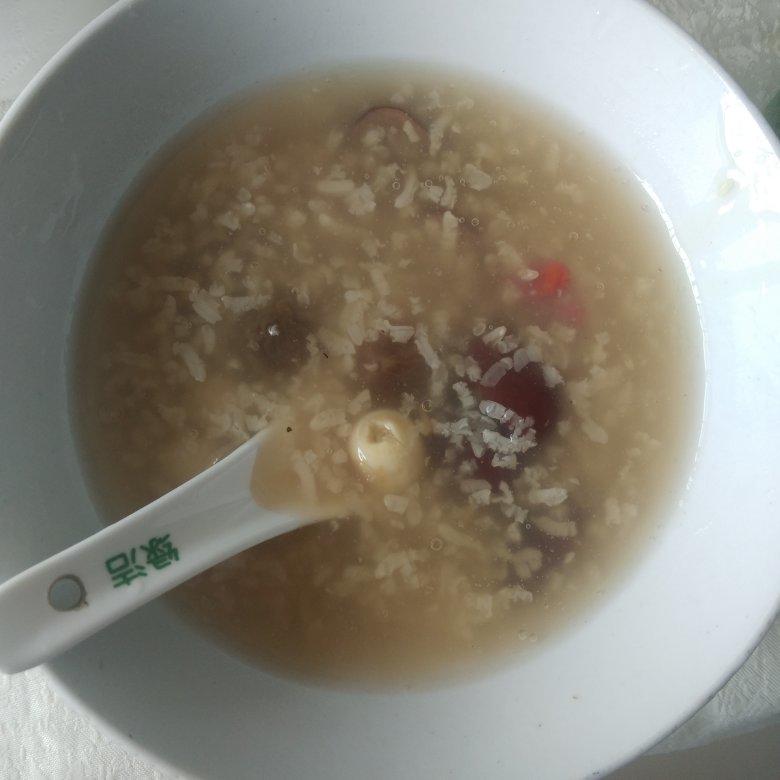 桂圆红枣糯米粥
