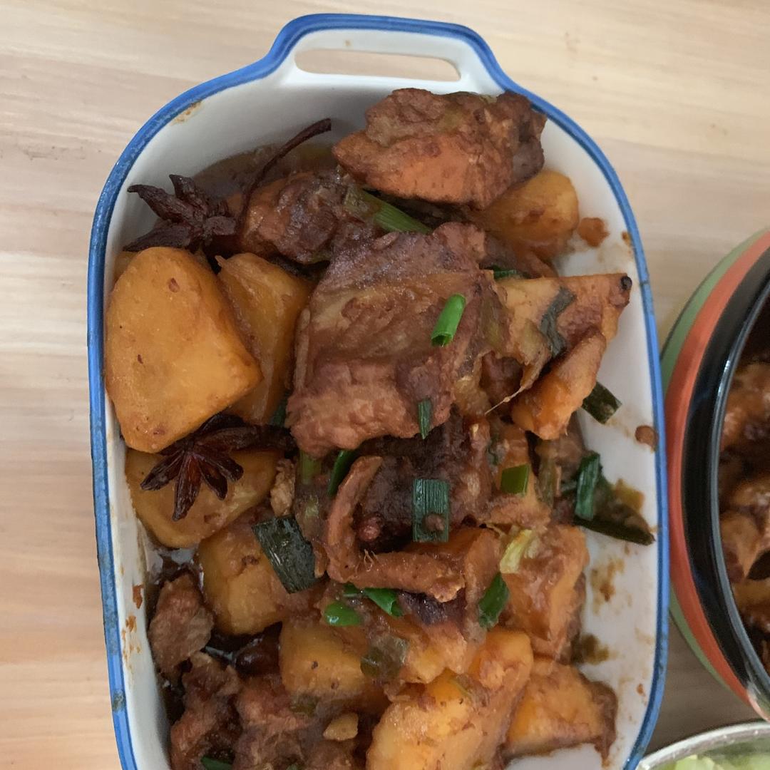 土豆烧排骨