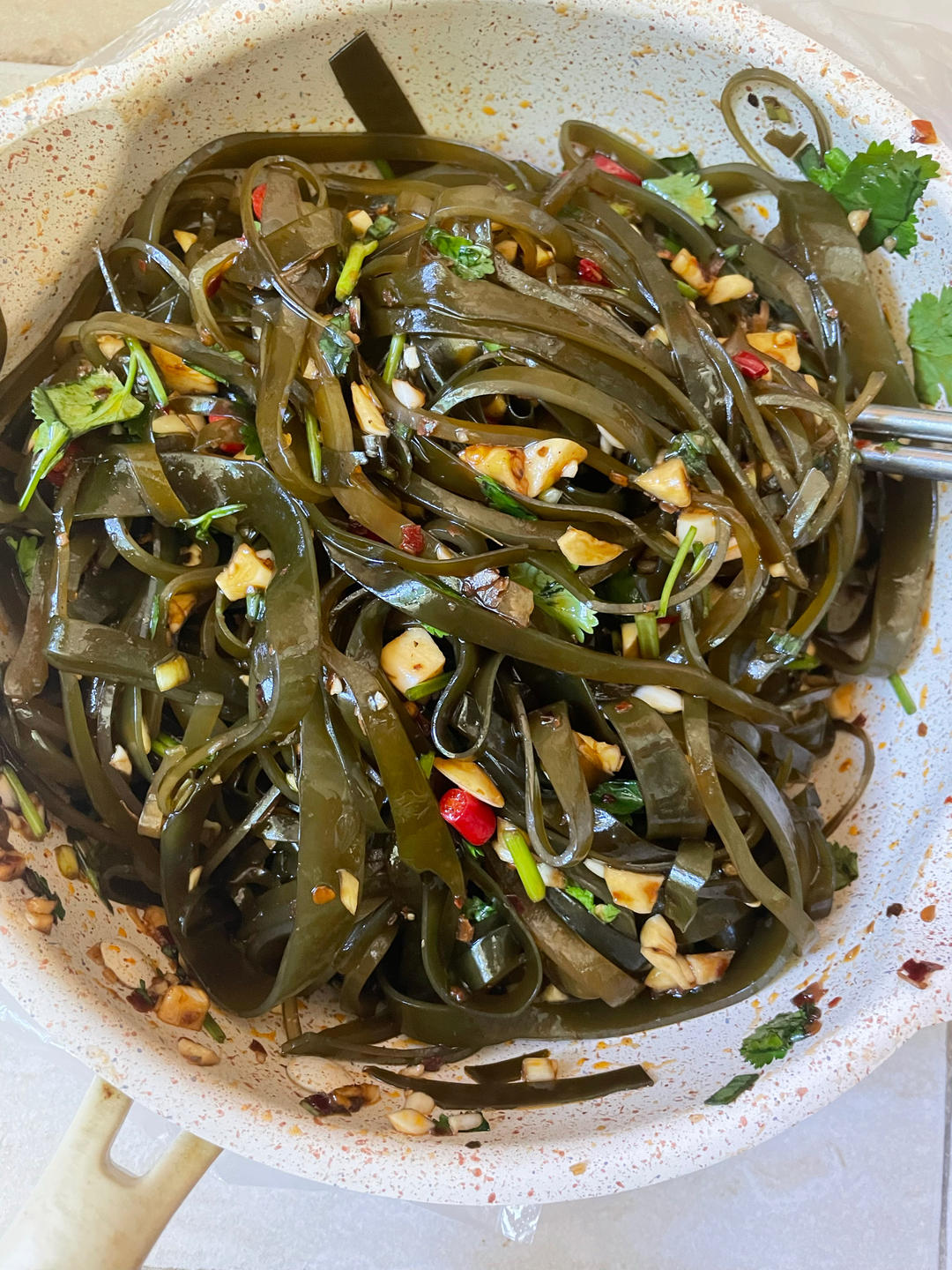 凉拌酸辣海带丝