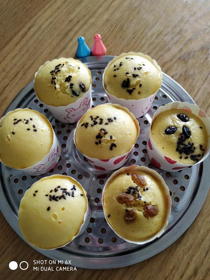 两个鸡蛋一碗面 全程手不粘面 轻松搞定小碗蒸发糕 蓬松煊软 比面包好吃