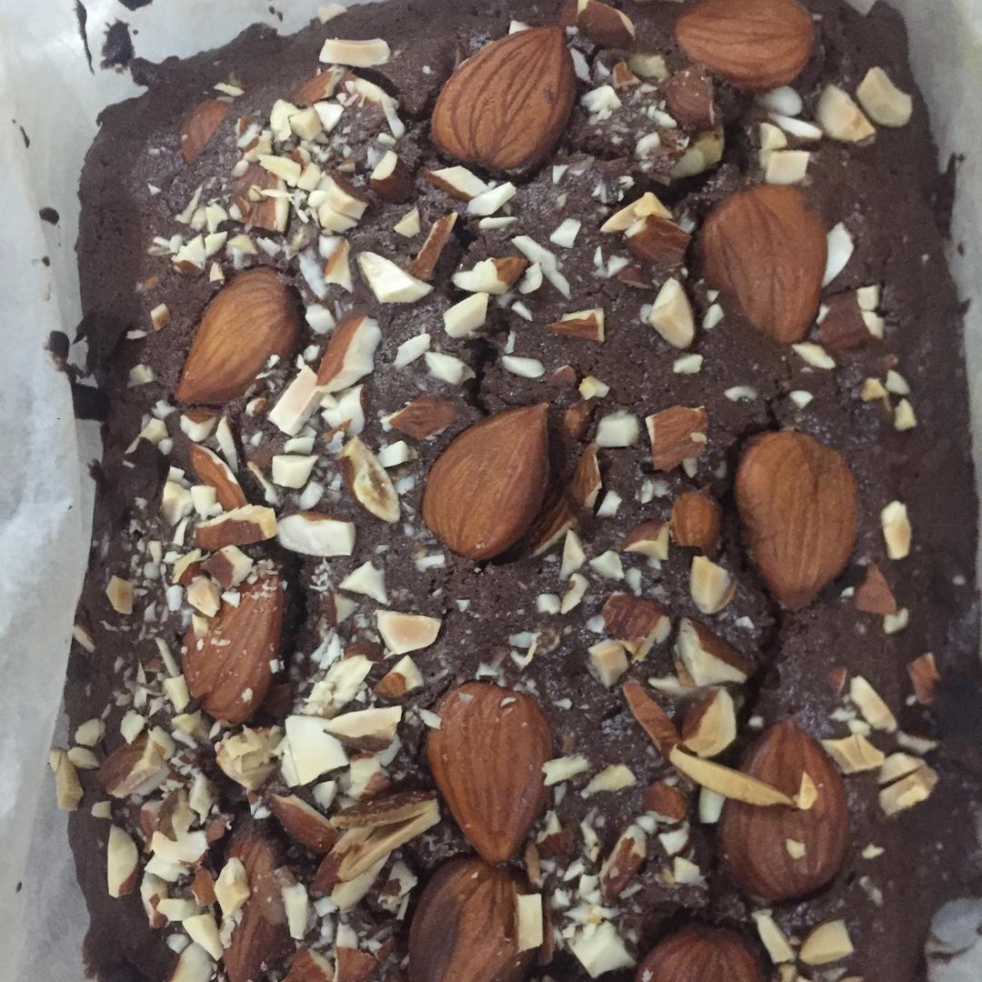 《Tinrry+》布朗尼（8寸配方）（适合新手的巧克力蛋糕）