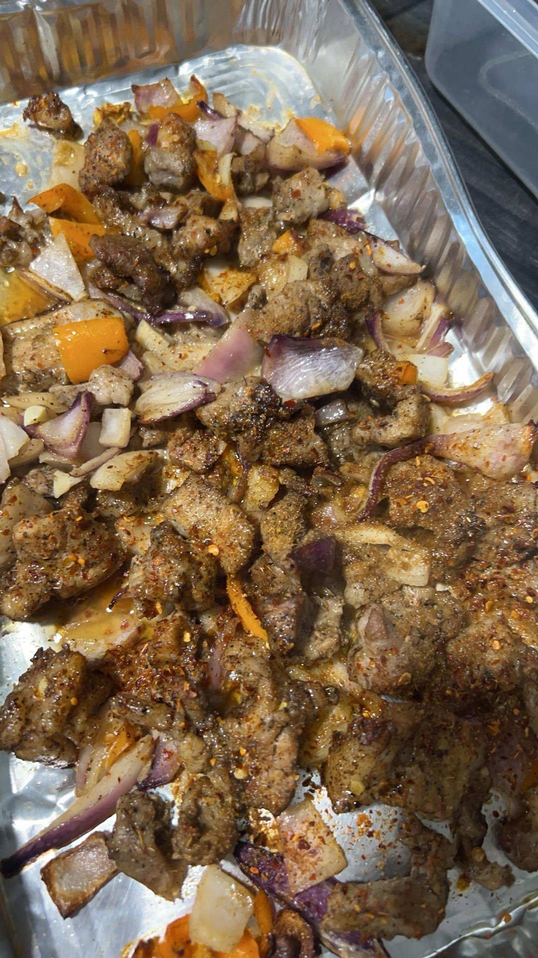 好吃到舔手指‼️秘制蒜香孜然烤五花肉～