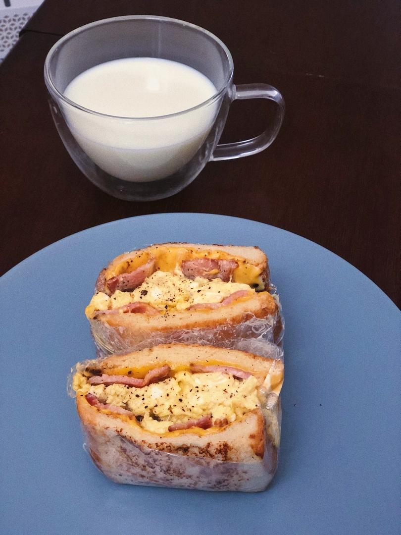 网红EGG DROP芝士厚蛋烧三明治 🥪『平底锅美食』