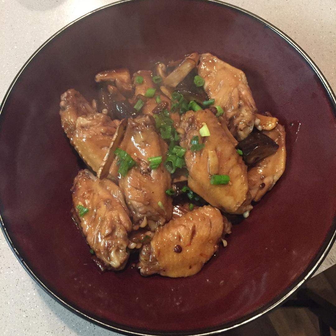 香菇炖鸡翅