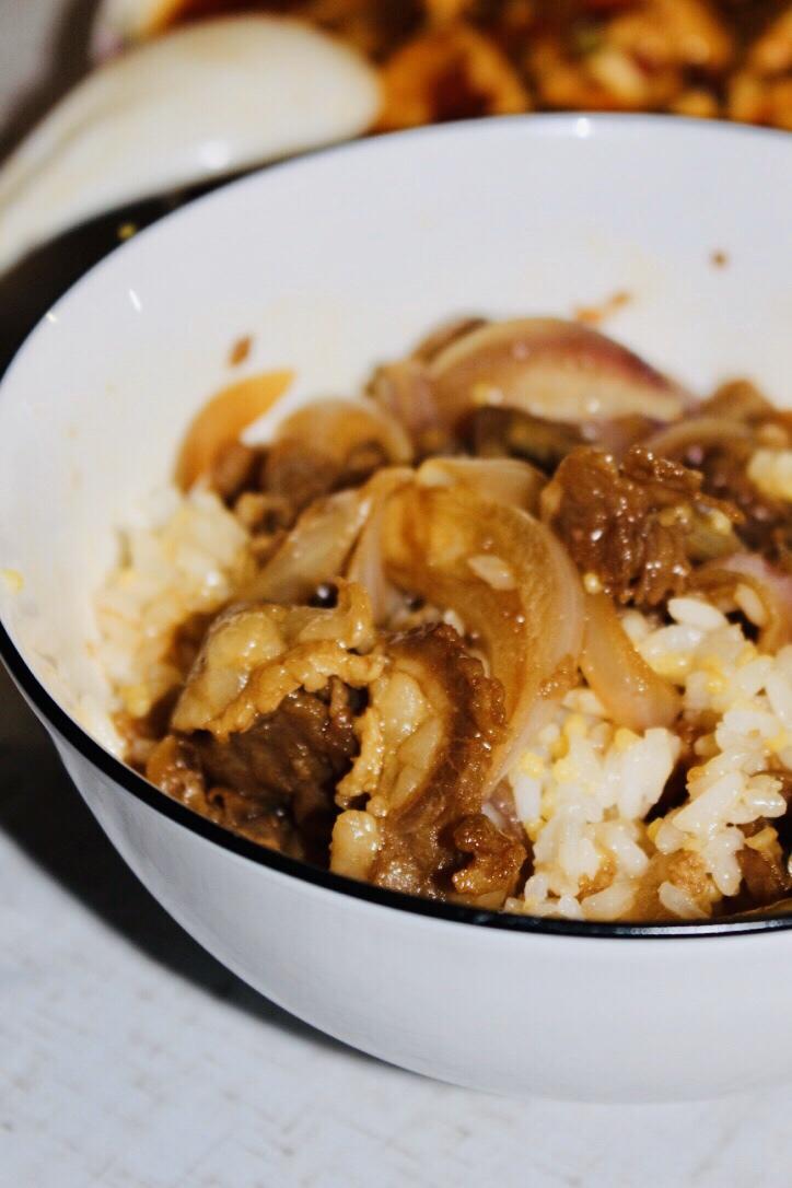 快手照烧牛肉饭(含牛肉不老、不散秘诀㊙️!)的做法
