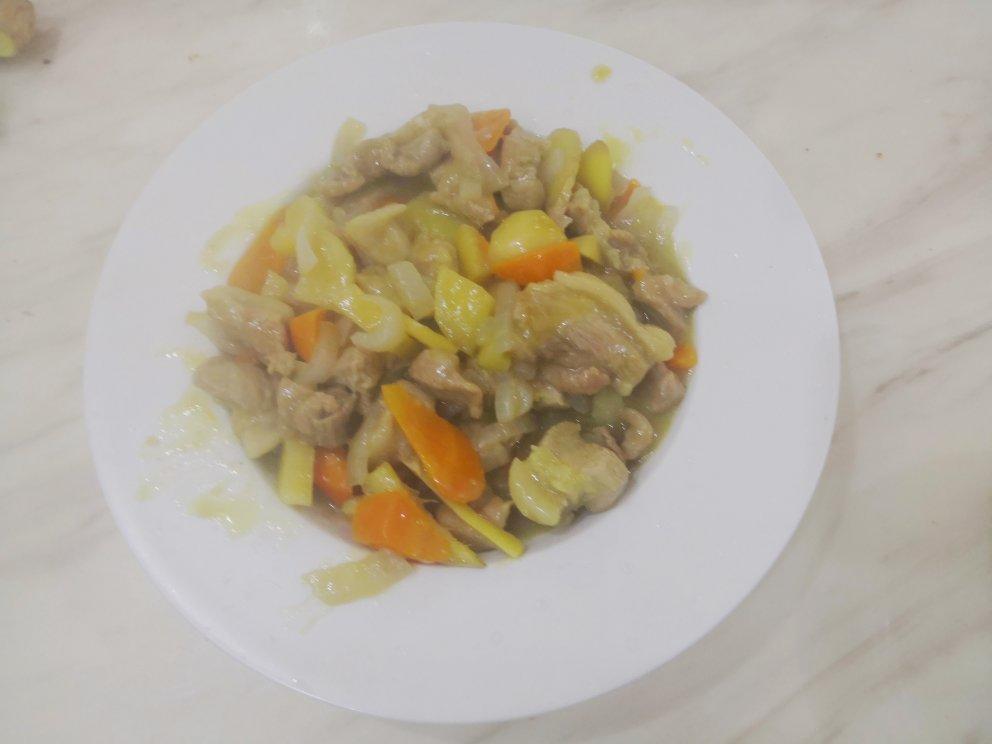 土豆洋葱猪肉