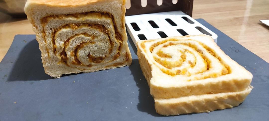 咸蛋黄肉松吐司🍞/经典馅料咸口吐司