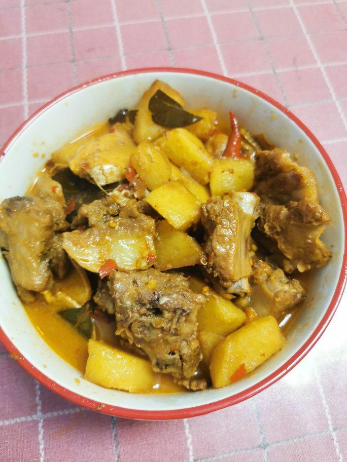 土豆炖排骨