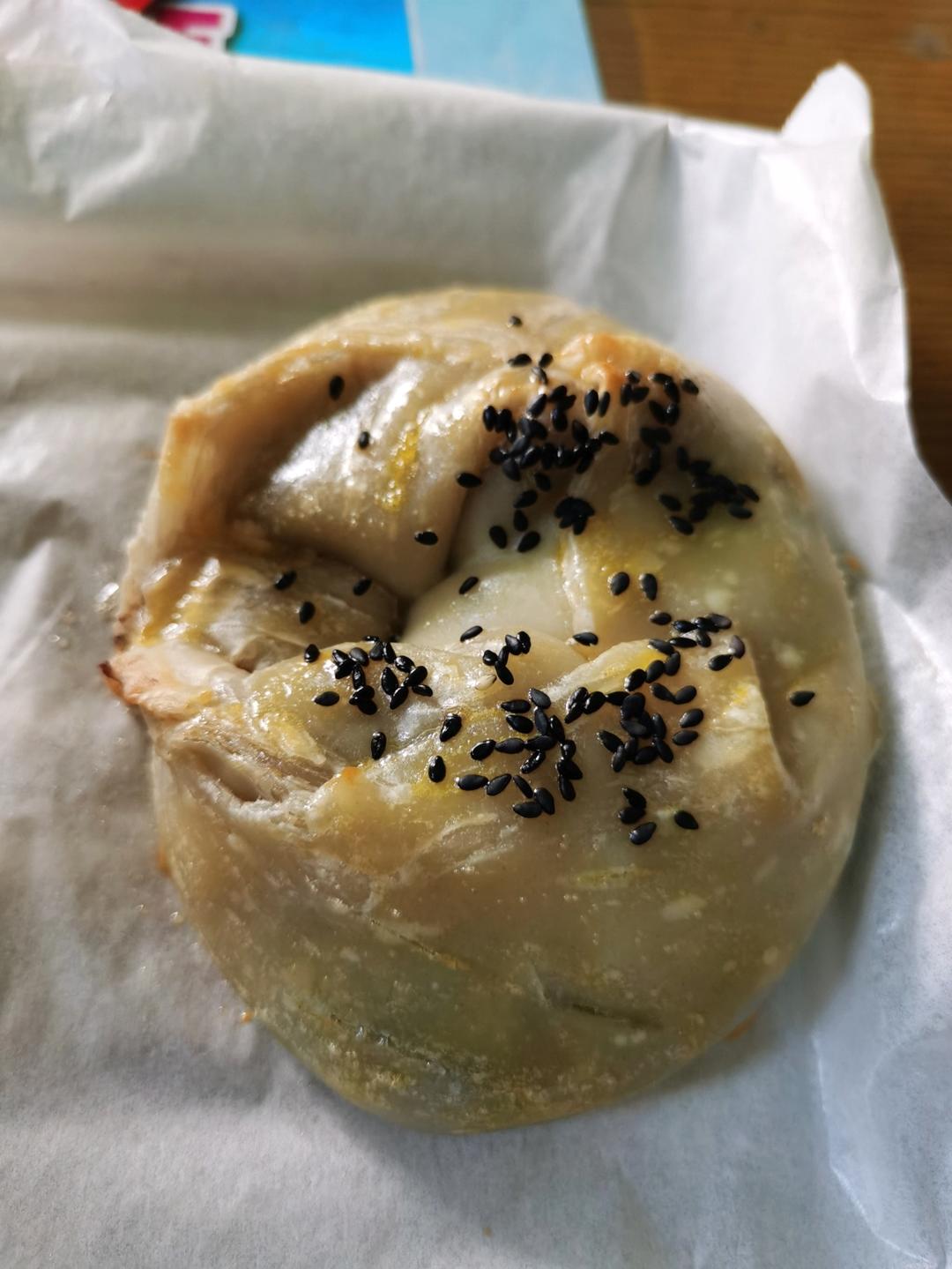 手抓饼的花样吃法之一「手抓饼豆沙卷」