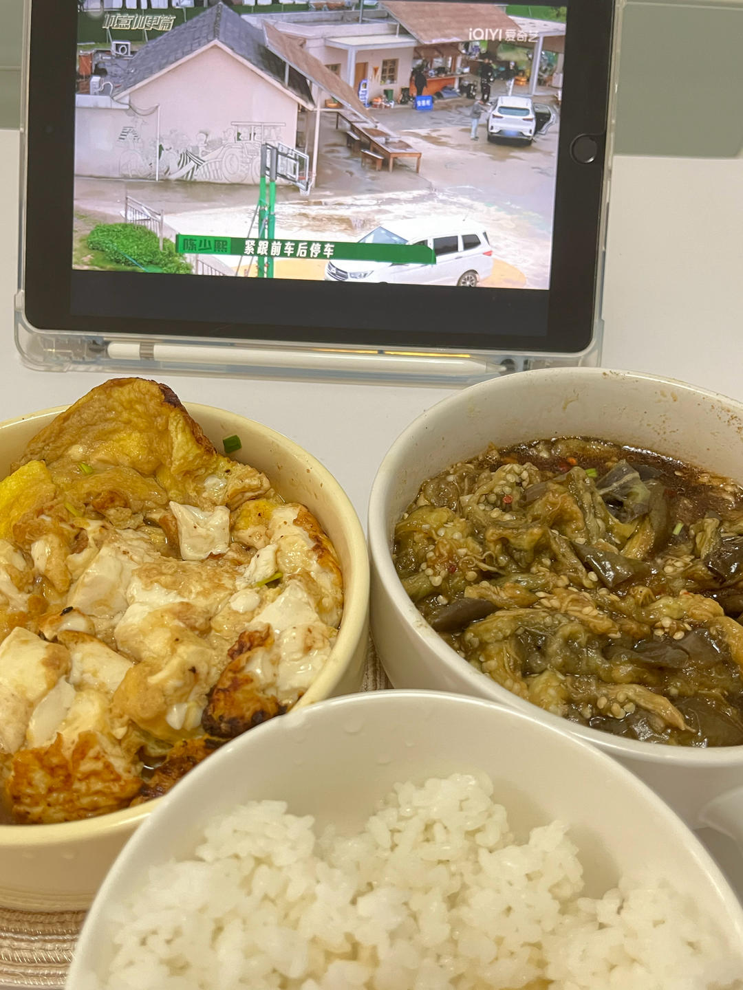 鸡蛋抱内脂豆腐