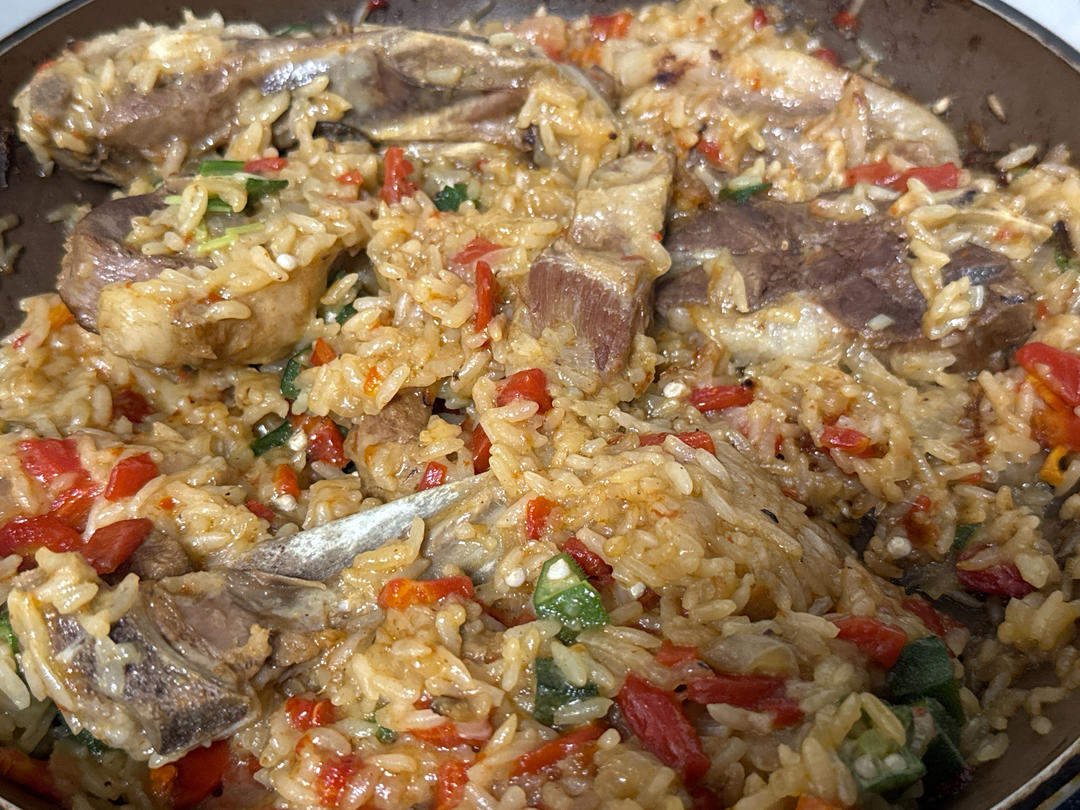 新疆羊排抓饭