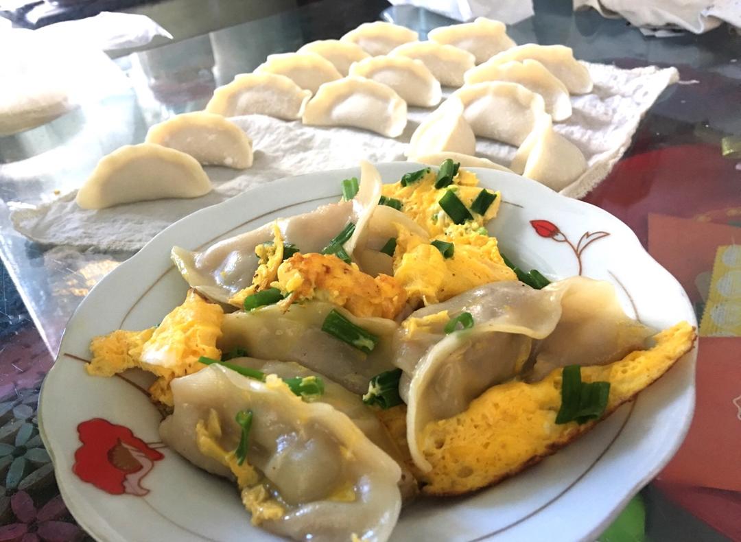 鸡蛋烤饺