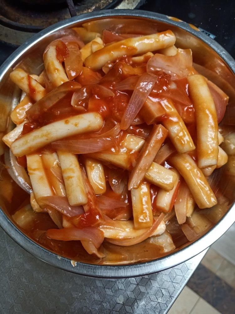 杂菜番茄酱炒年糕（小朋友最爱）