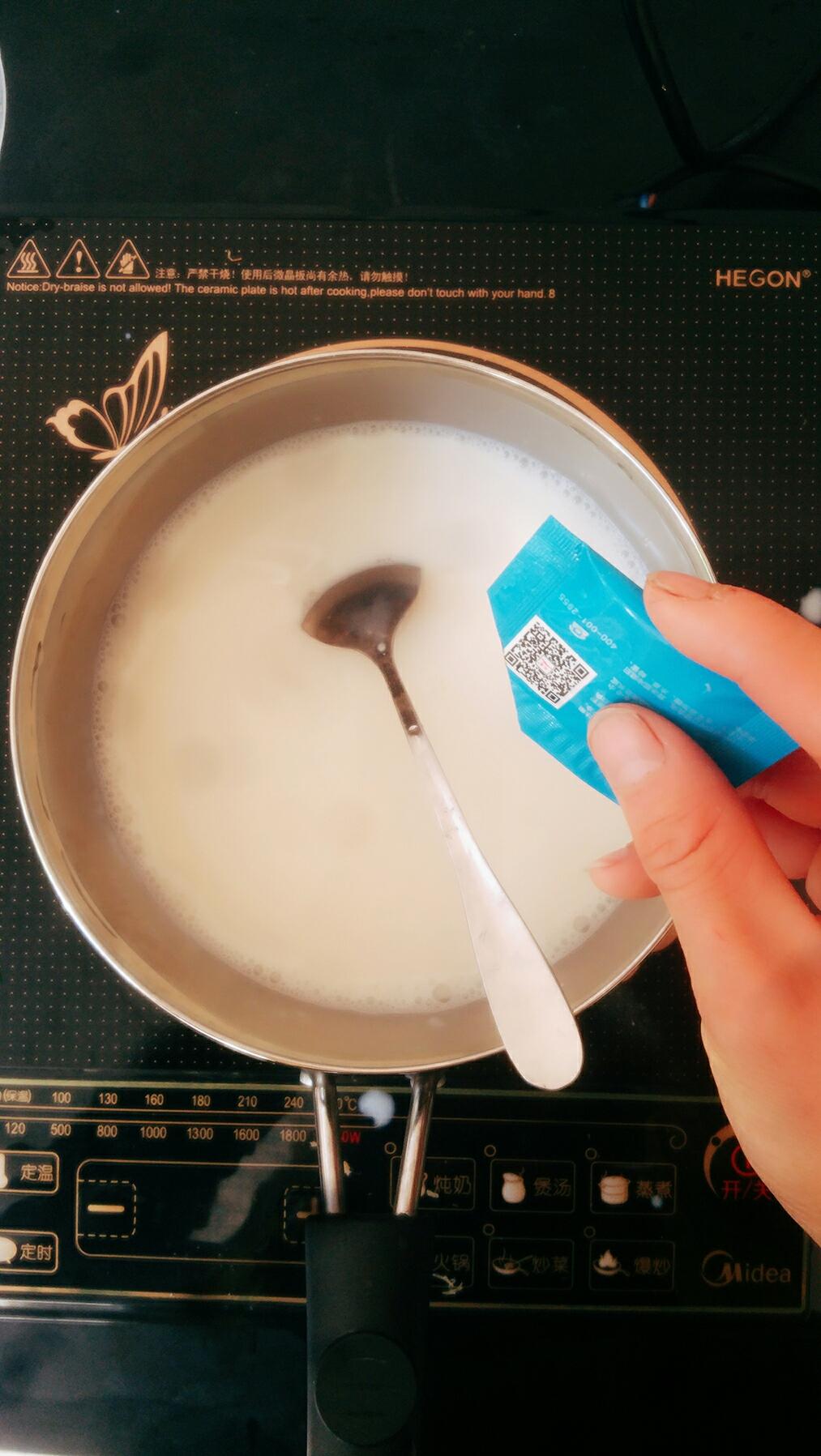 纯奶手撕吐司的做法 步骤1