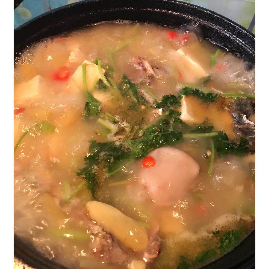 泡椒煮鱼头冻豆腐