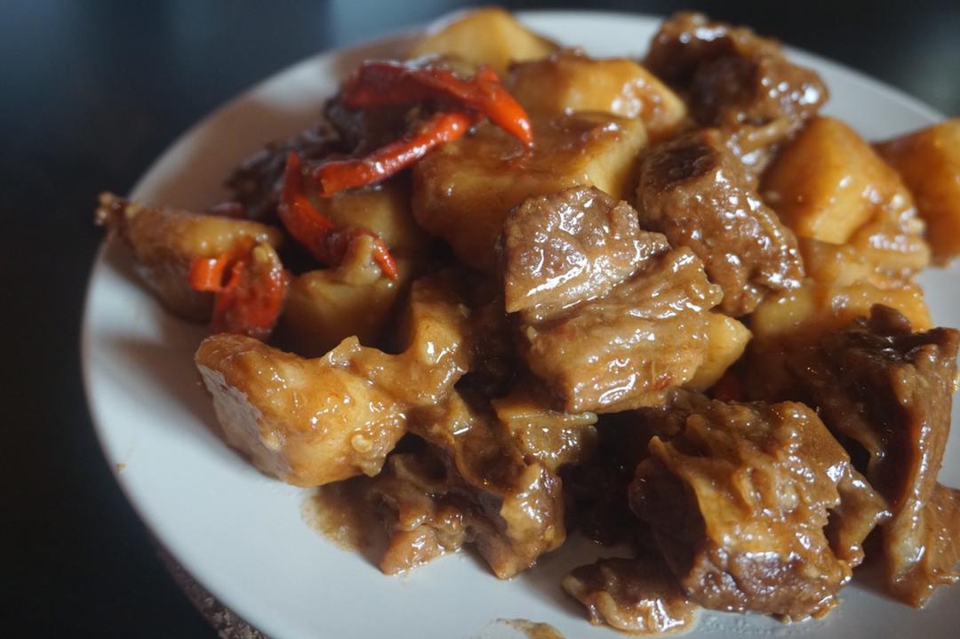 小叶子穿花裤的日常