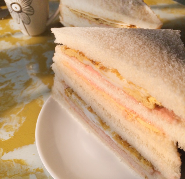 火腿芝士三明治