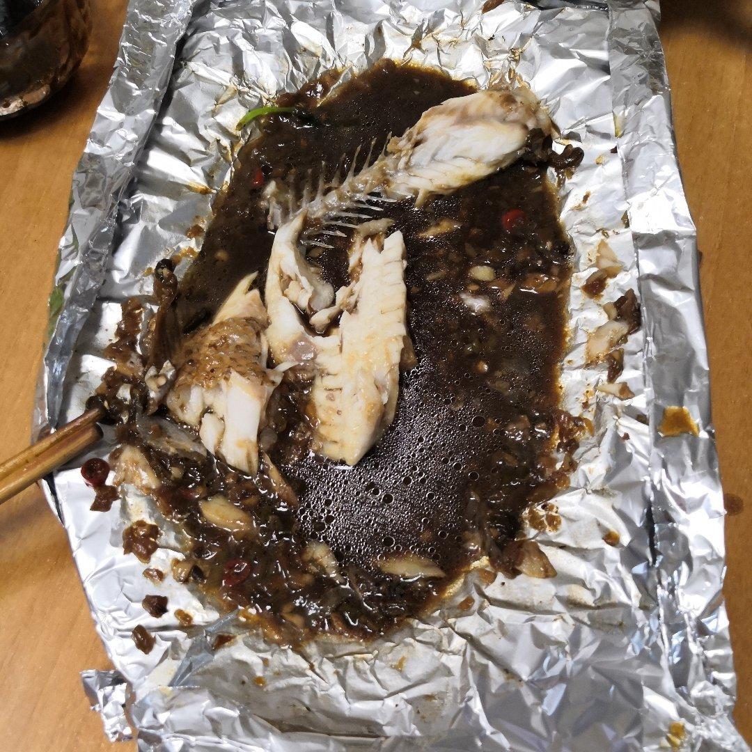 锡纸烤鲈鱼