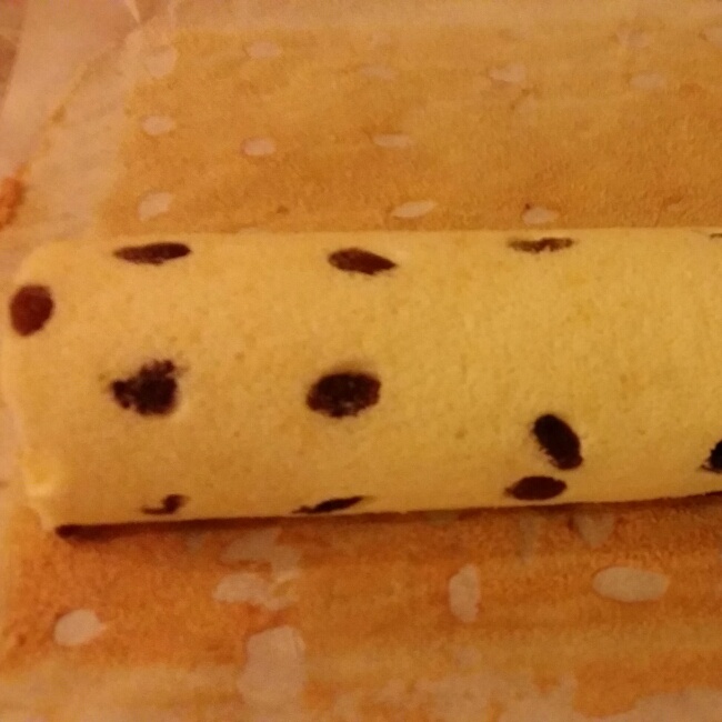 葡萄干蛋糕卷