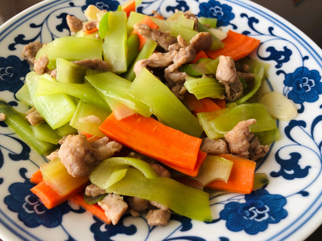 素菜冠军！营养美味的山药炒木耳