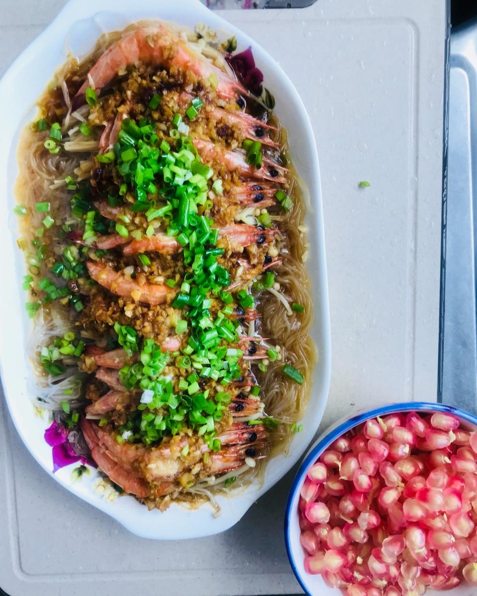 蒜蓉粉丝蒸大虾