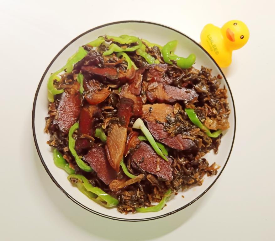 梅干菜香甜熏肉的做法