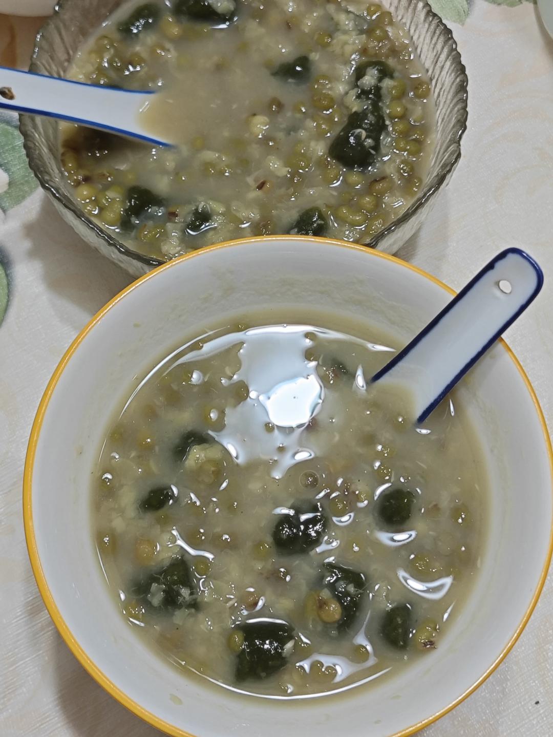 绿豆糖水冰沙绿豆汤（免浸泡速出沙）