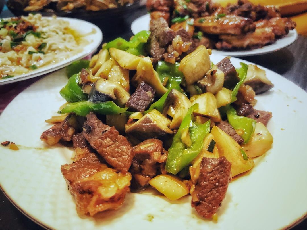家常菜~杏鲍菇烧牛肉粒