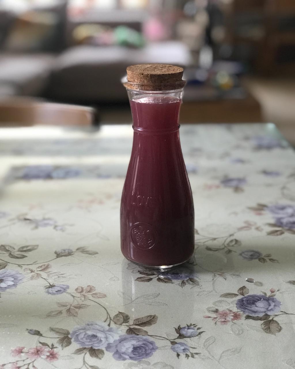 鲜榨葡萄汁