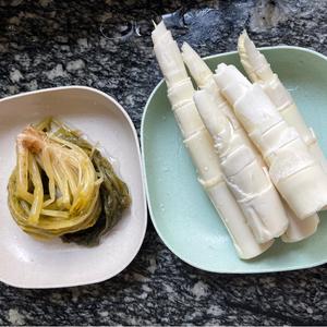 宁波家常菜雪菜煮鞭笋的做法 步骤1